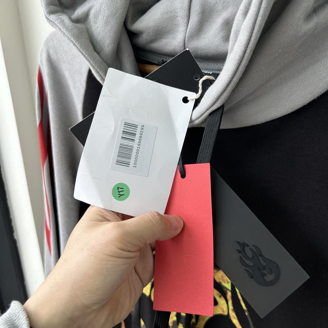 16000 - 무스너클 X 비전오브슈퍼 후드티 상품이미지3