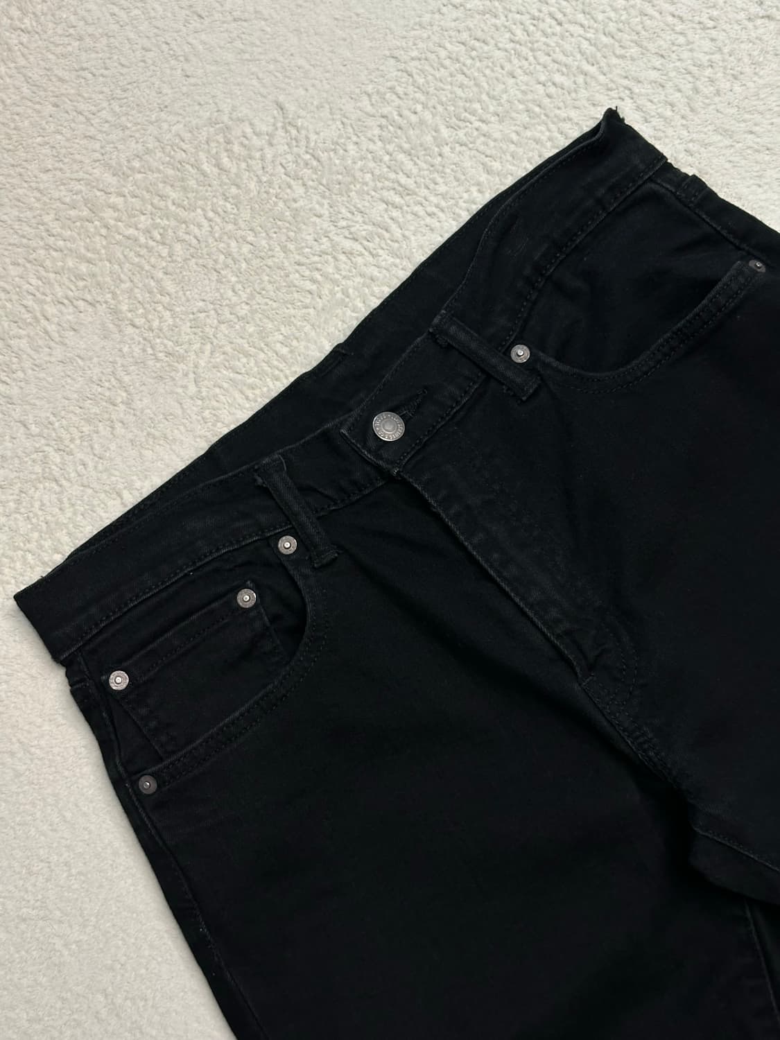 리바이스 502 흑청 데님팬츠 상품이미지3