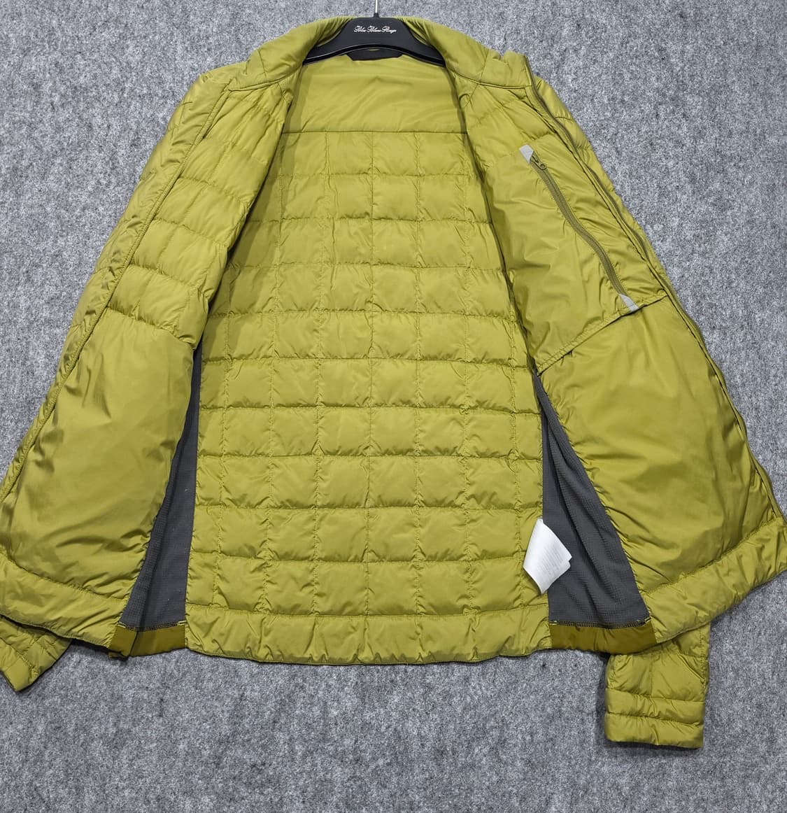 아크테릭스 구스다운 경량패딩 자켓 M 상품이미지3