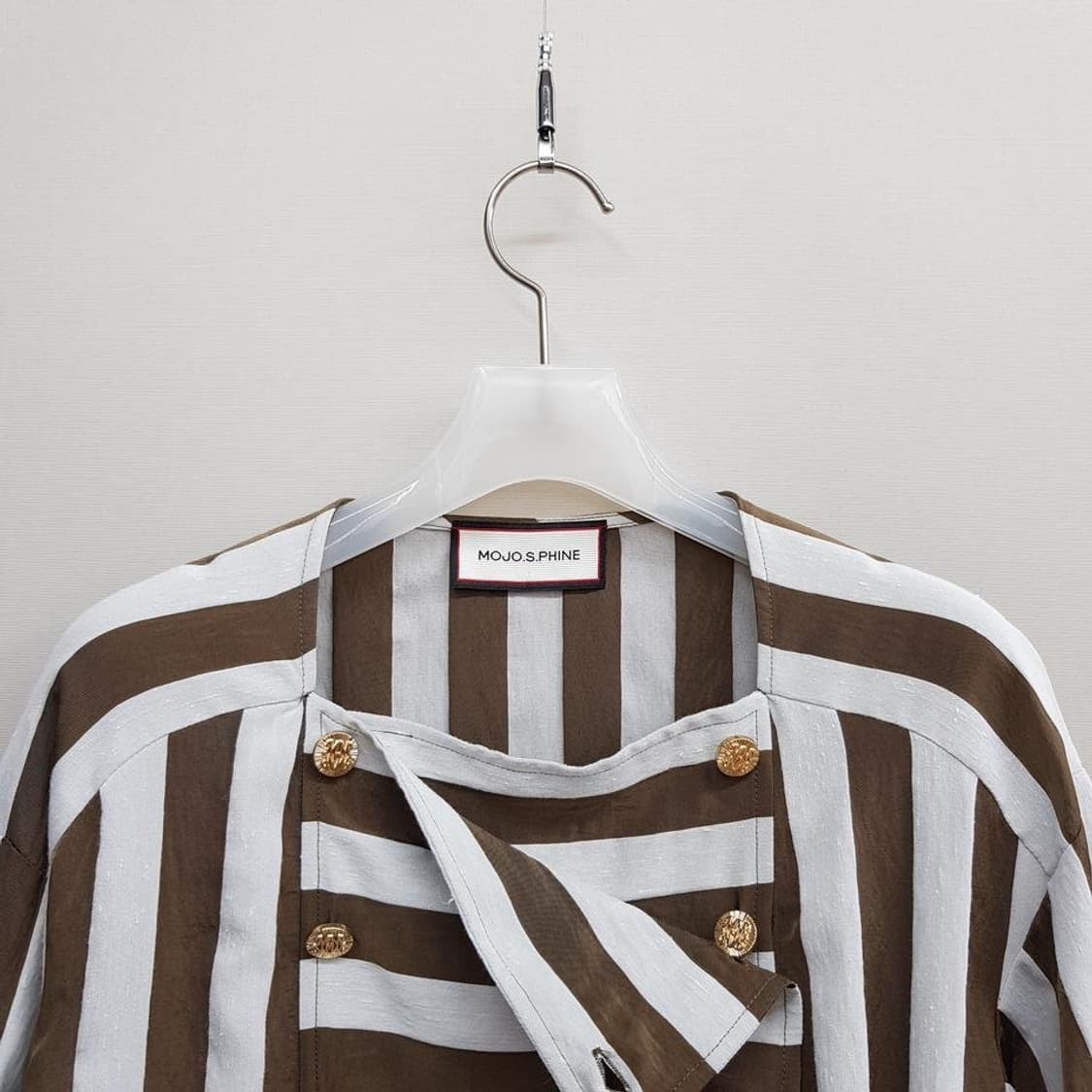 모조에스핀 2022 더블버튼 스트라이프 루즈핏 자켓 55사이즈 상품이미지3