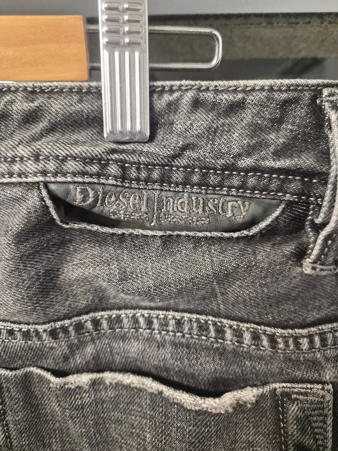 30) 디젤 사파도 슬림 스트레이트핏 데님 팝니다 상품이미지4