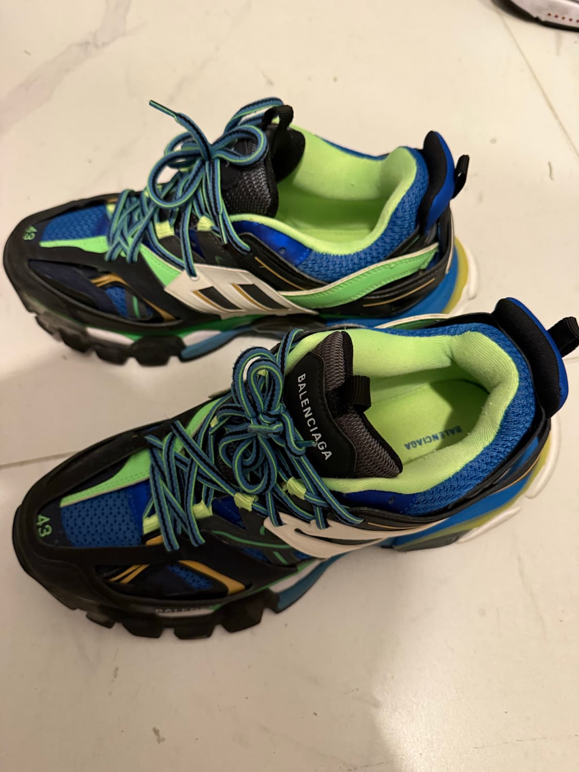 발렌시아가 트랙 43 상품이미지2