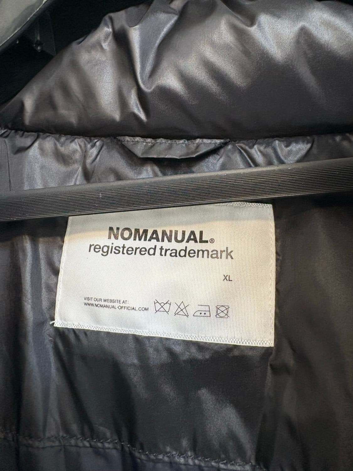 노매뉴얼 덕다운 글로시 패딩 블랙(XL) 상품이미지4