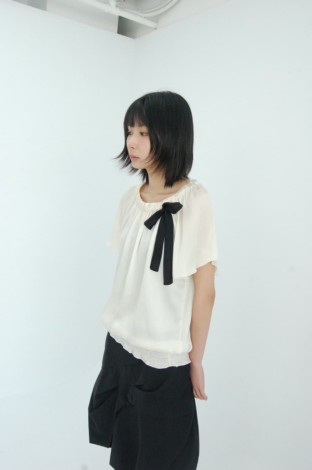Natural beauty basic ribbon blouse 상품이미지1