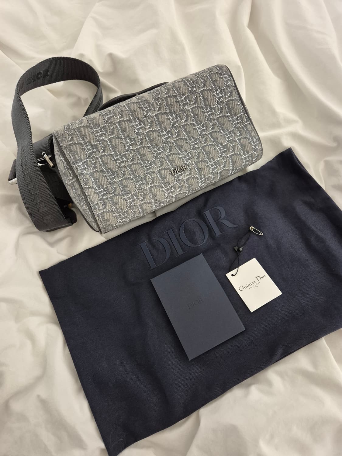 디올 한정판 루테늄 링고 22 크로스백 상품이미지2