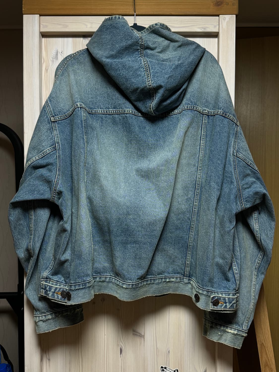 3] 발렌시아가 풀오버 데님 후드 자켓 상품이미지2