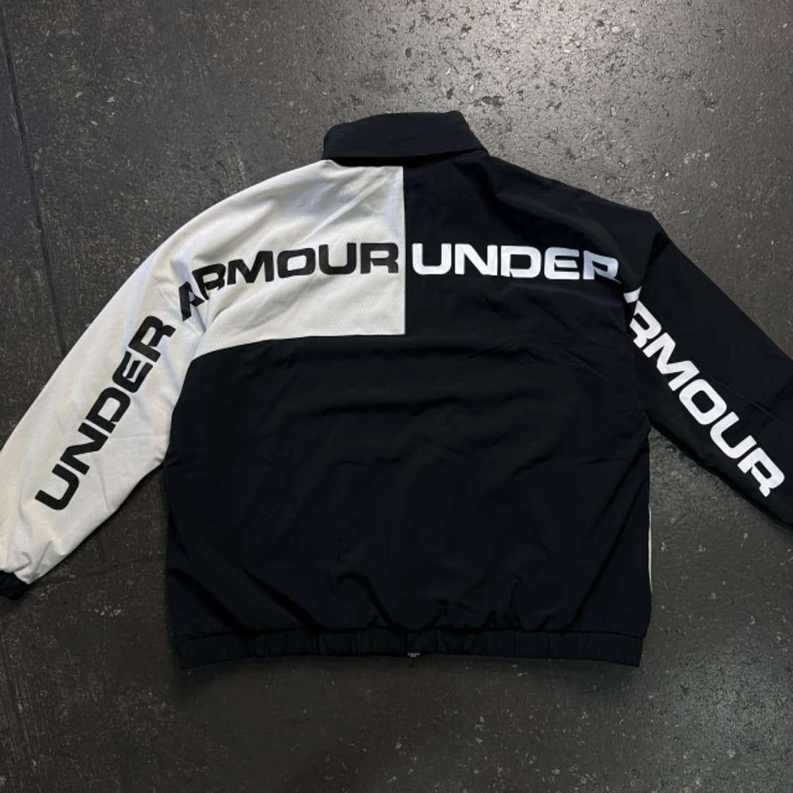 100 언더아머 바람막이  상품이미지6