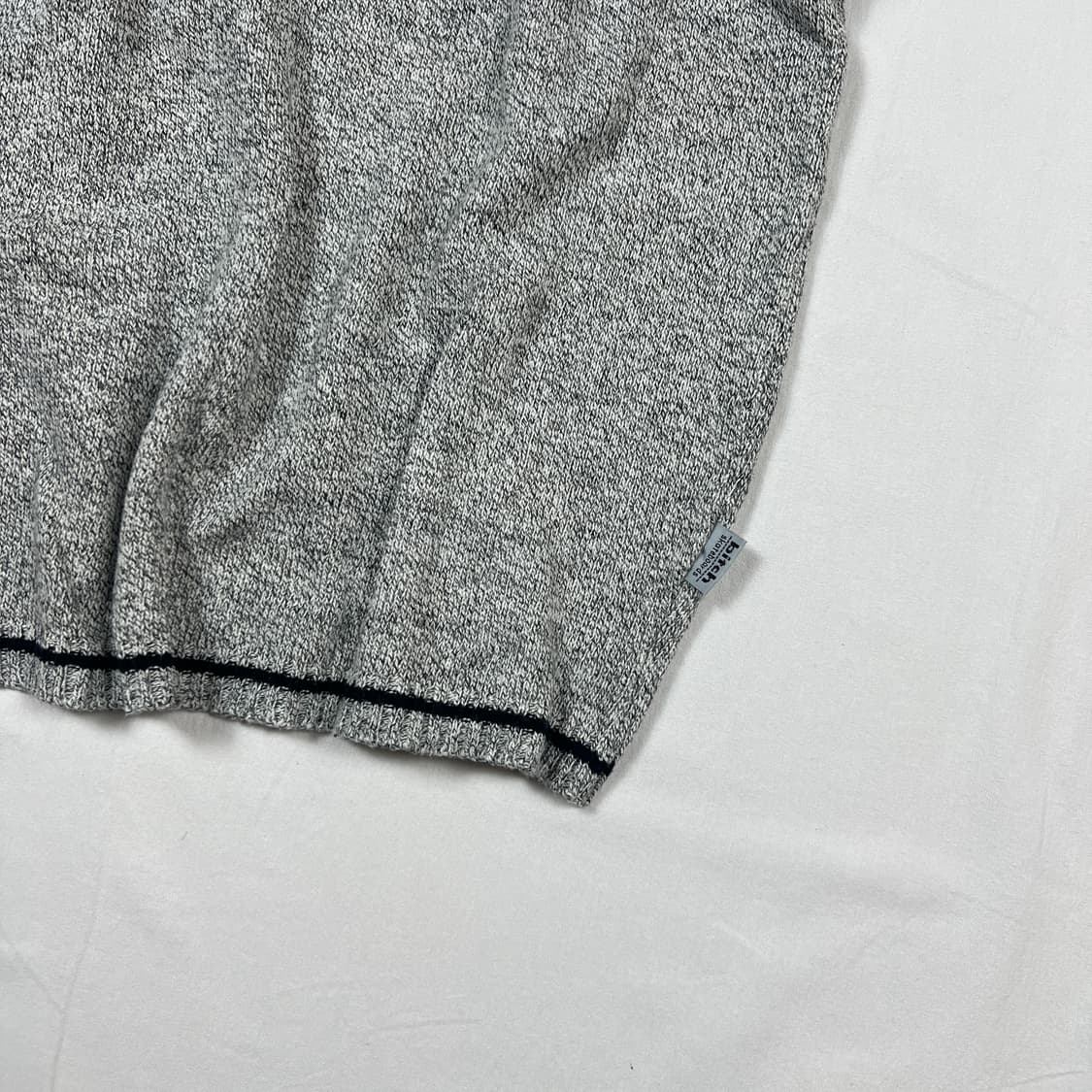 90’s bitch 스케이트보드 b 로고 브이넥 반팔 니트 상품이미지4