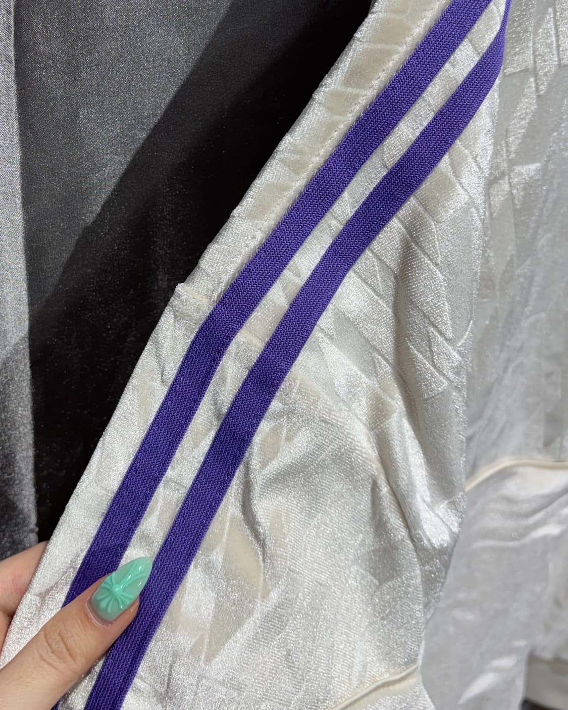 M 널디 패턴 벨벳 아이보리 트랙탑 상품이미지5