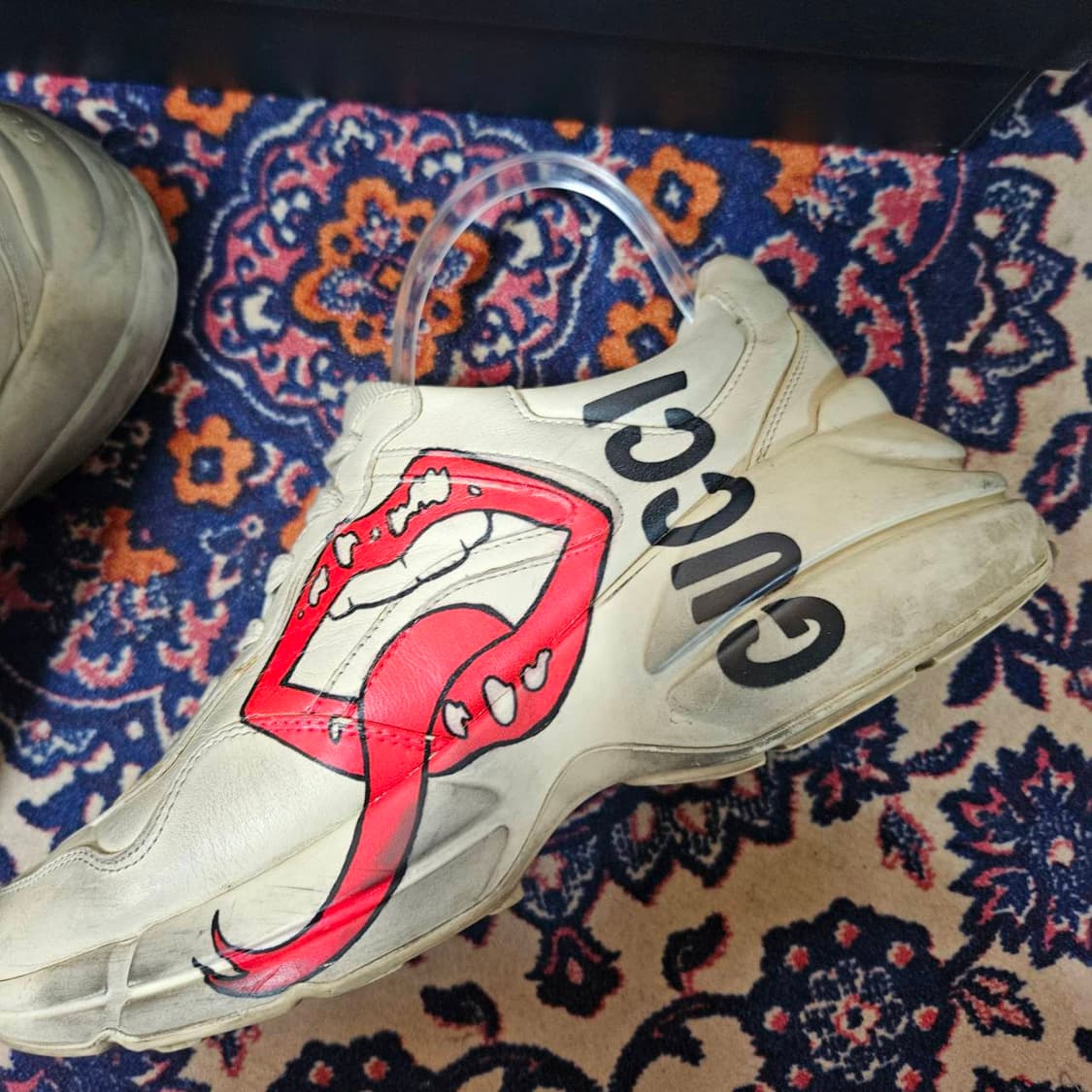 구찌(GUCCI) 더티 라이톤 입술 스니커즈 6size 상품이미지3