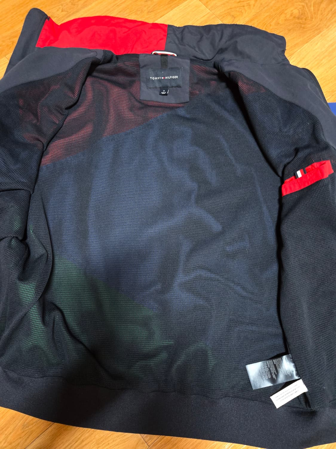 타미힐피거 남성 멀티컬러 바람막이 점퍼 상품이미지6