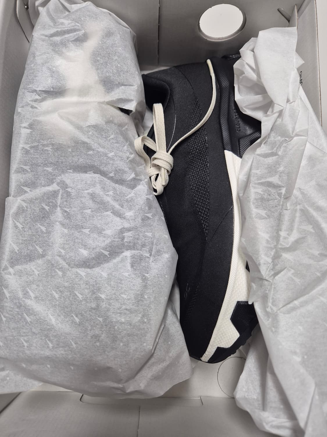 온러닝 파프 클라우드 몬스터 하이퍼 W270 판매합니다. 상품이미지6