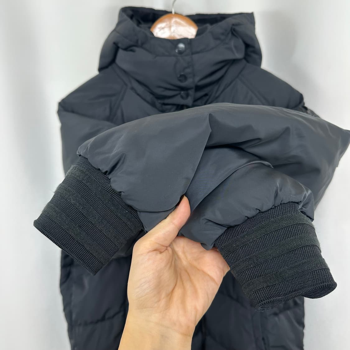  아디다스 불꽃 여자 롱패딩 점퍼 검정 XS 상품이미지4