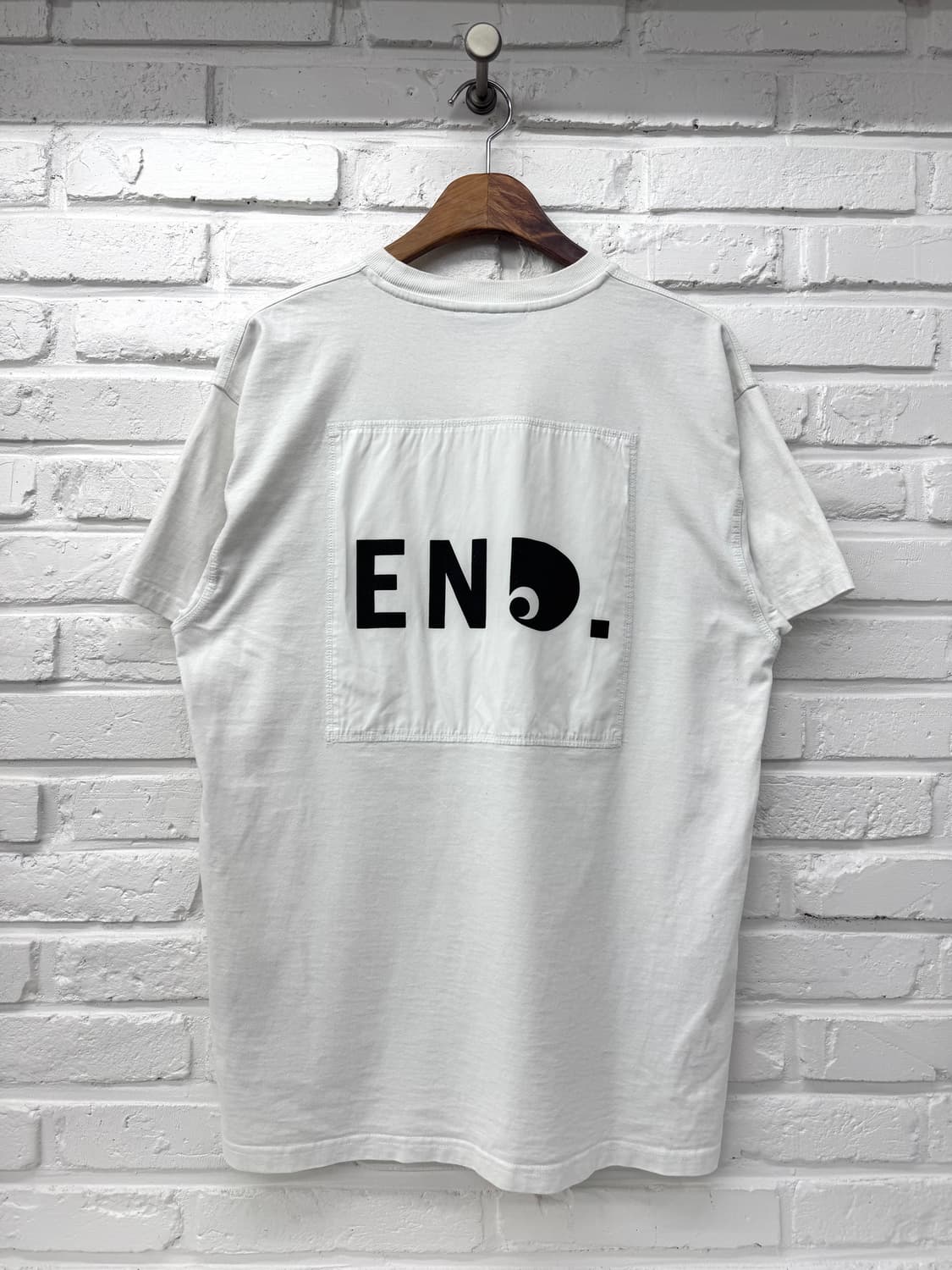 END.x칼하트 화이트 포켓 반팔티셔츠 상품이미지5