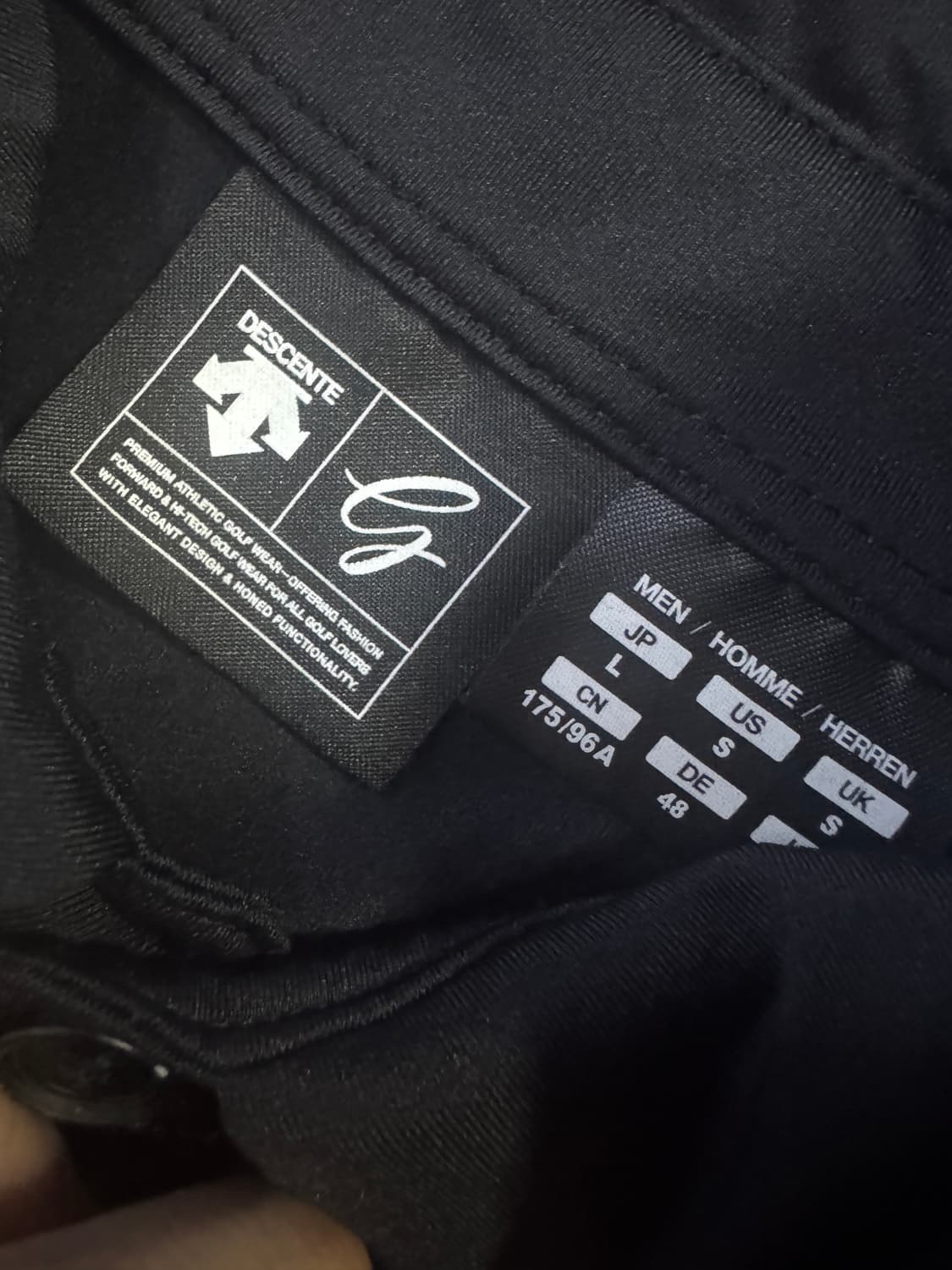 데상트 골프 기능성 반팔 카라 티셔츠 S ~ M 상품이미지3