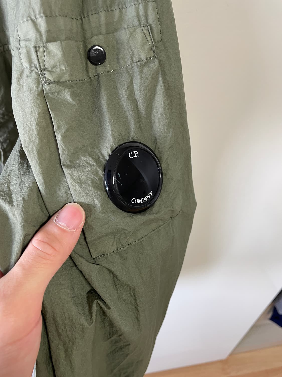 CP컴퍼니 테일론 셔츠 (카키, L사이즈) 상품이미지3