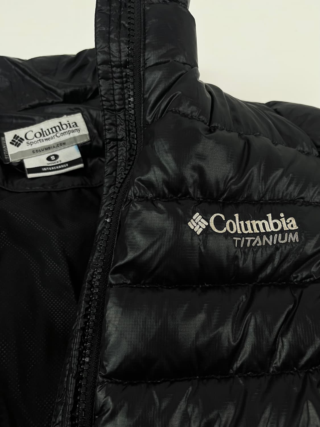 [S] 콜롬비아 경량 패딩 상품이미지3