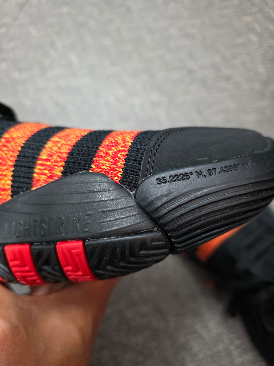 [새제품] 아디다스 트레이 영2 (275) 상품이미지8