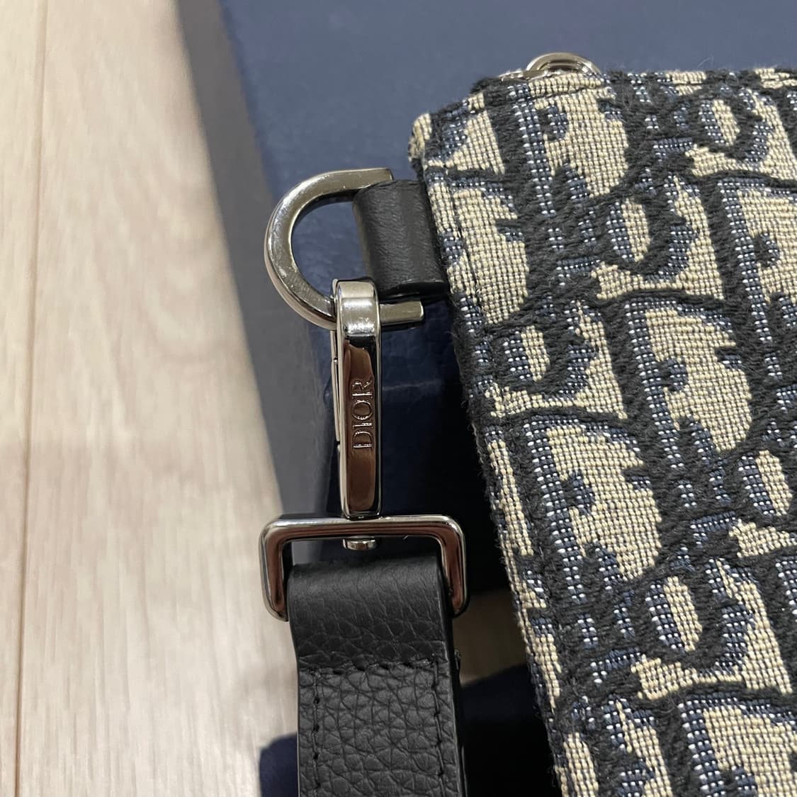 디올 오블리크 A4 클러치 상품이미지3