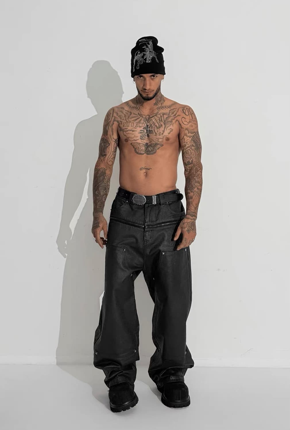  Coated Charcoal-Studded Baggy Denim Pant 상품이미지6