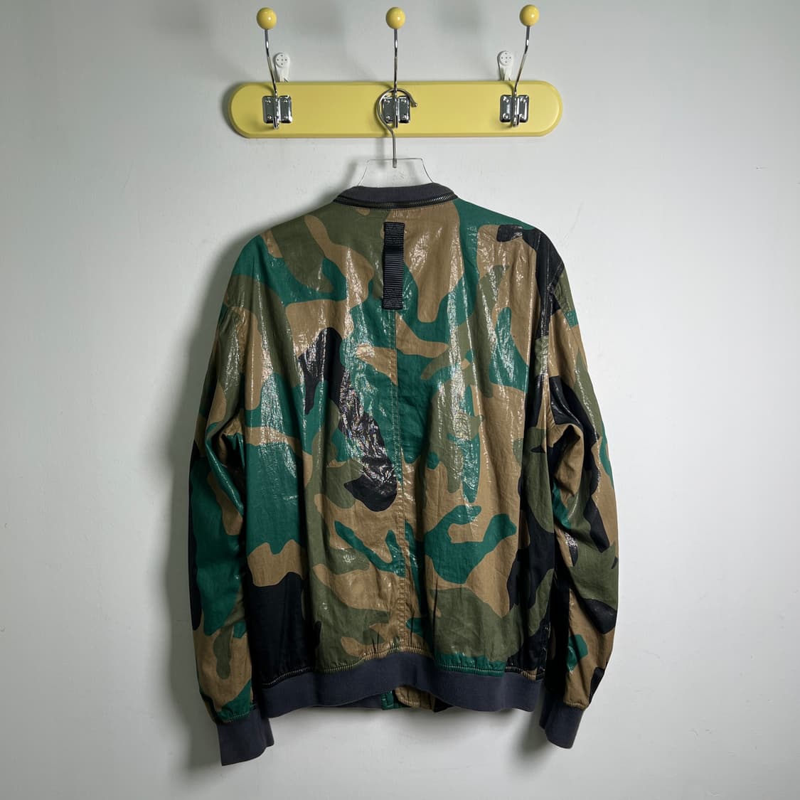 Diesel 디젤 카모플라쥬 유광 봄버 자켓 L 상품이미지2