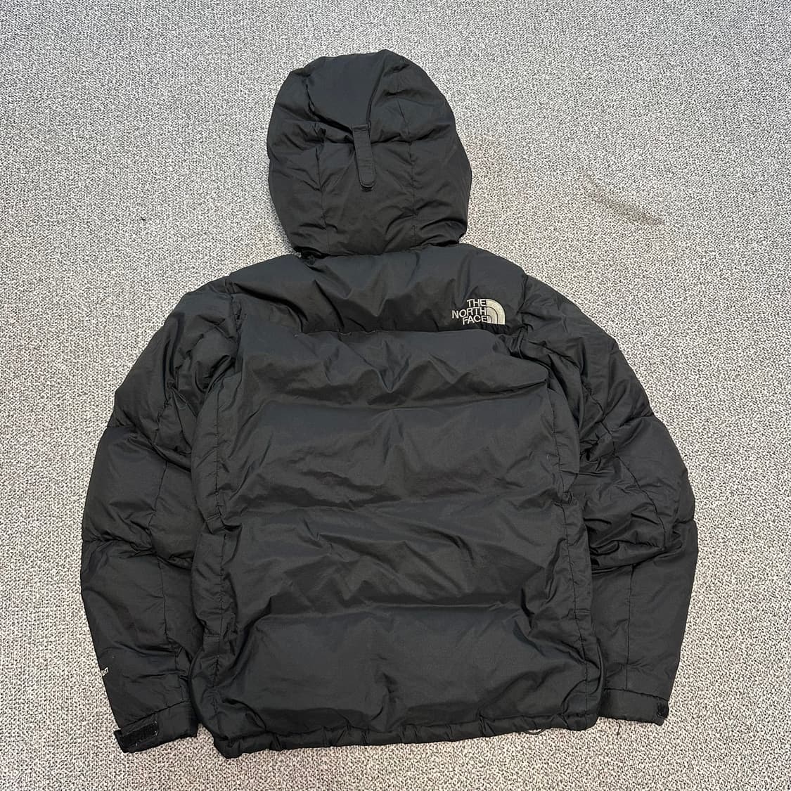 노스페이스 블랙 패딩 상품이미지3