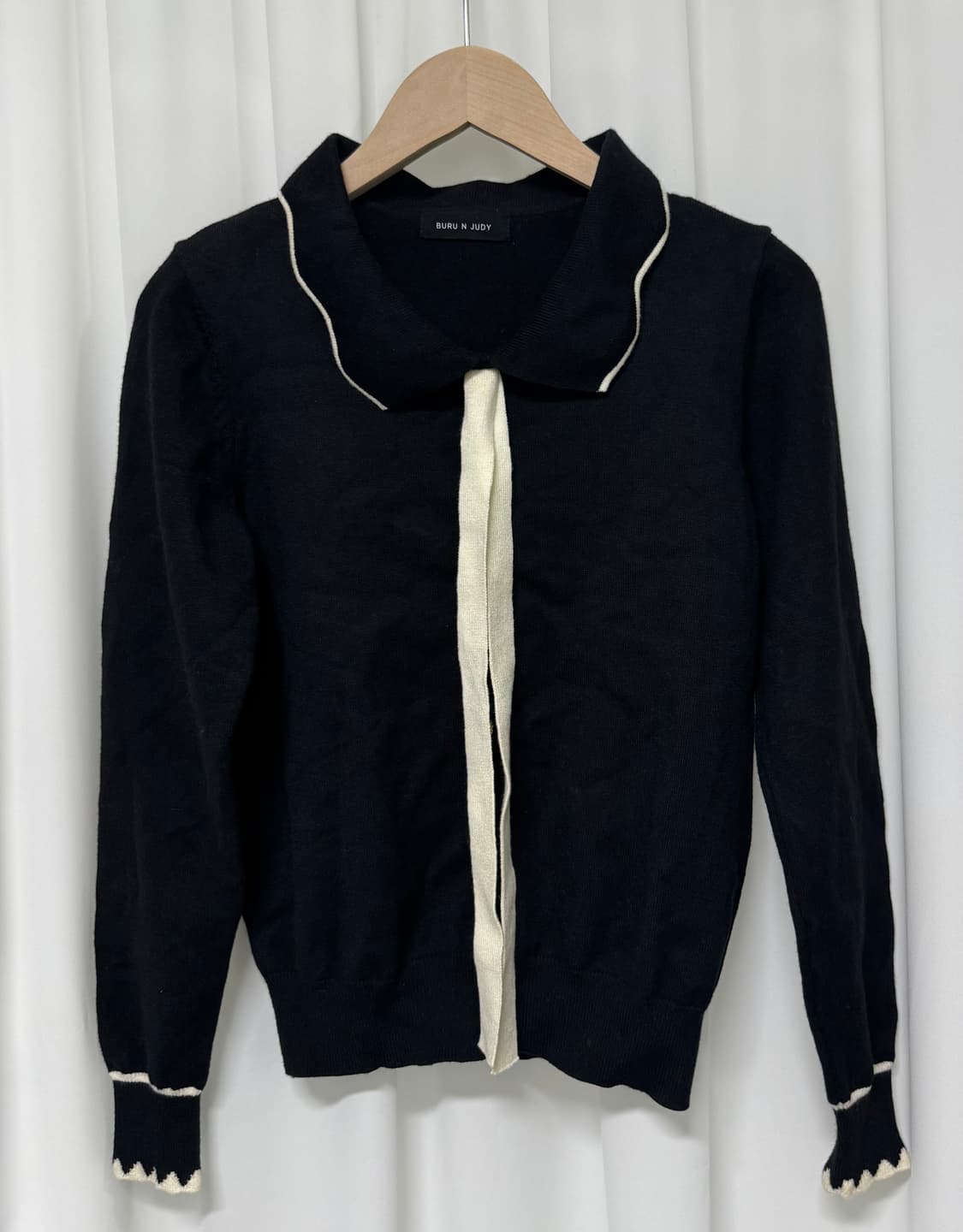 BURU N JUDY 블랙끈 니트 가디건 상품이미지3