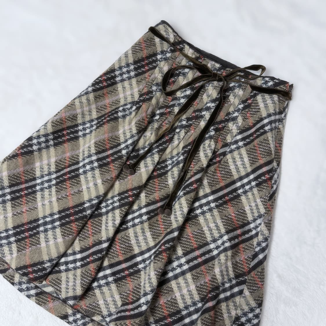 Burberry 버버리 블루라벨 라떼갸루 초코 로걀 스커트 ≽^•⩊•^≼ 상품이미지2