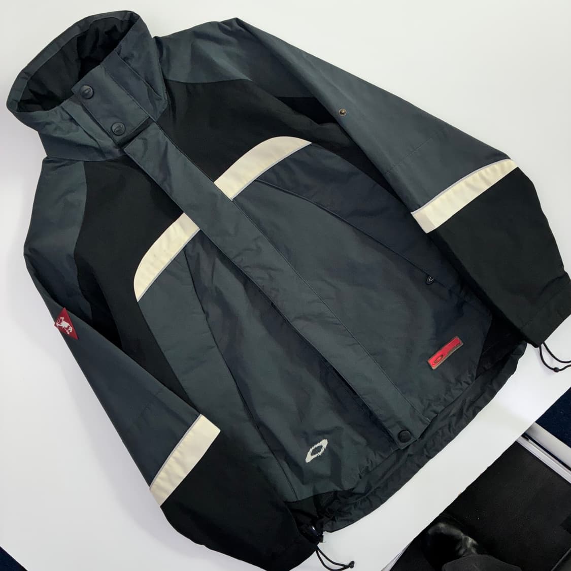 Oakley 오클리 아카이브 패치 써클 TEX10.000 자켓 상품이미지3