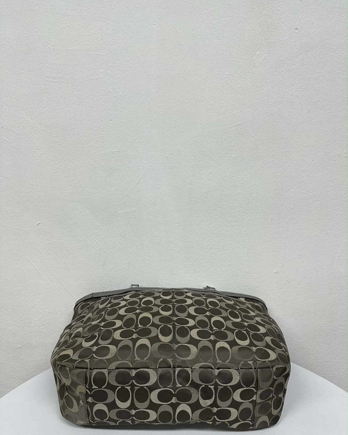 코치 빈티지 시그니처 자가드 토트 쇼퍼백 상품이미지4