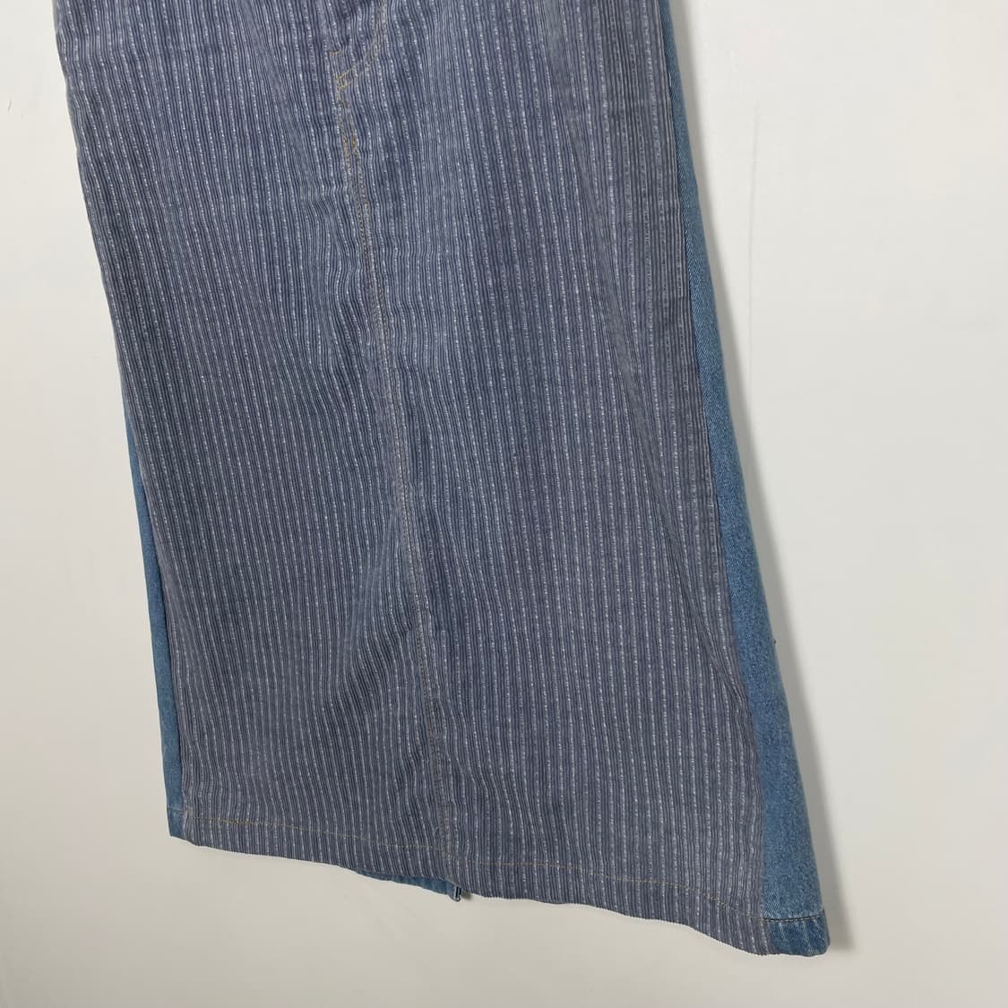 JUCY JUDY 투톤 스트라이프 데님 롱 스커트 상품이미지4