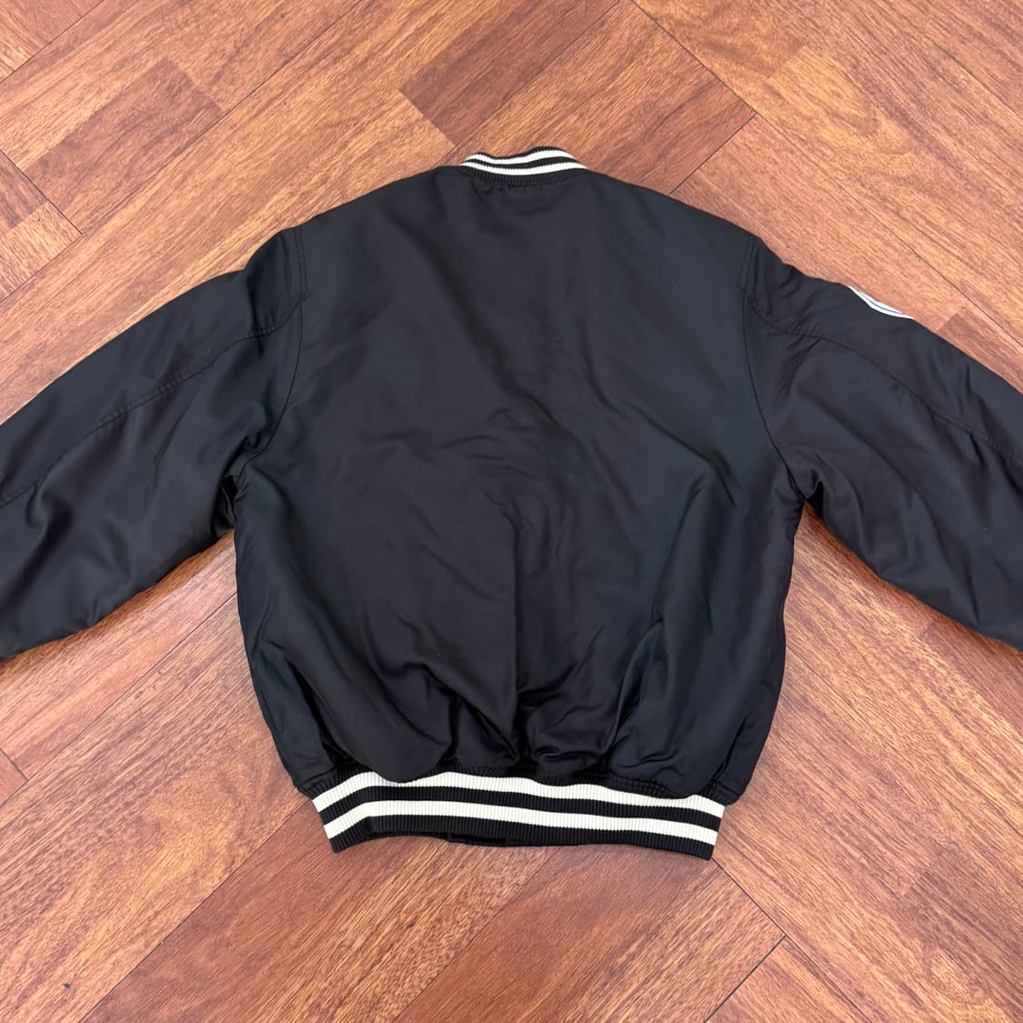 90 뉴에라 LA다저스 블랙 스타디움 누빔 자켓  상품이미지2