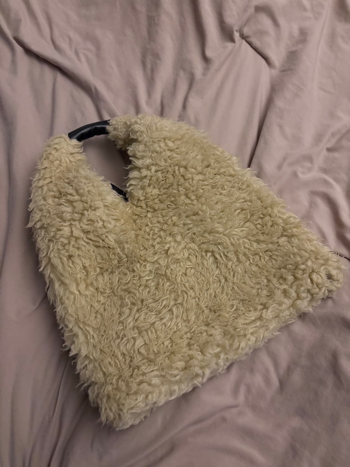 MM6 메종마르지엘라 재패니즈 퍼 미니백 상품이미지3