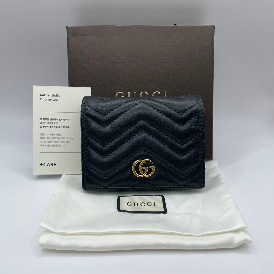 구찌 마몬트 마틀라세 레더 카드지갑 상품이미지1