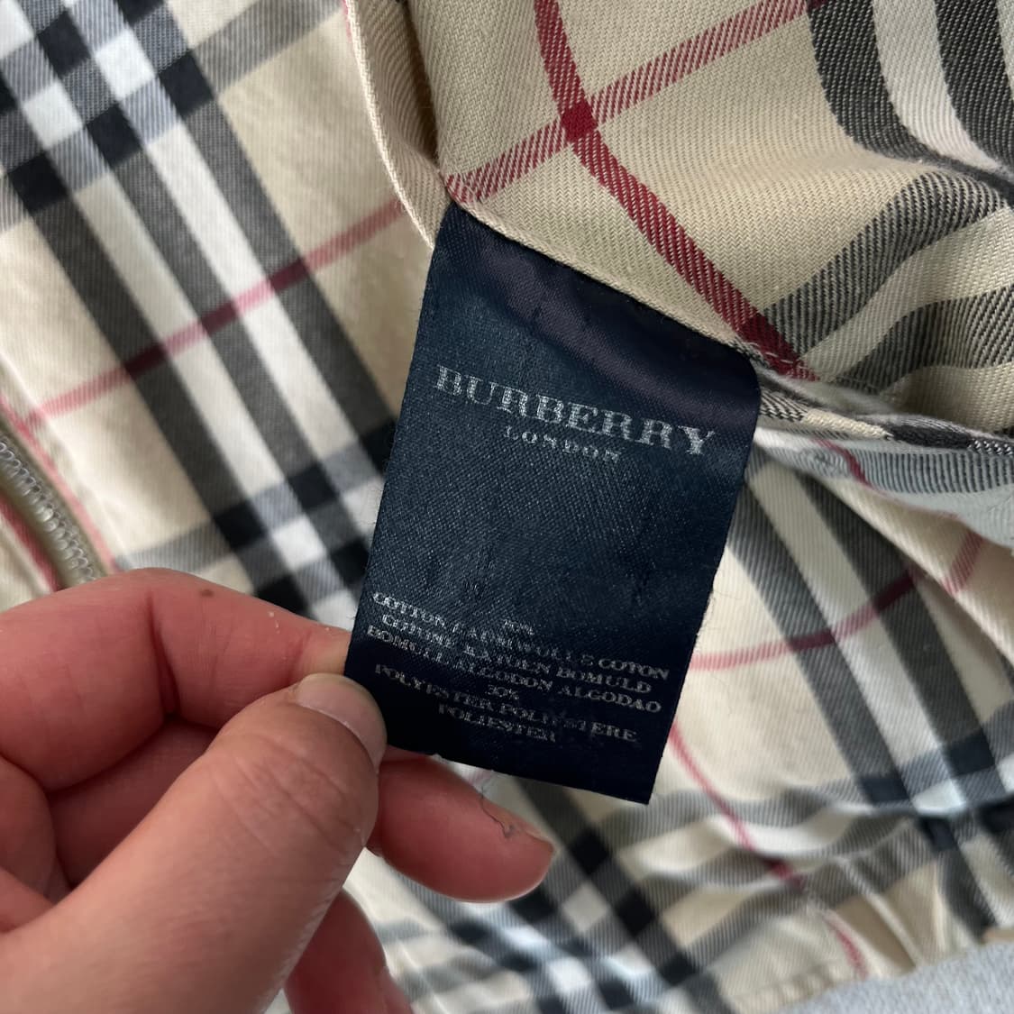 100 버버리 기마로고 리버시블 노바체크 왁스 자켓 상품이미지9