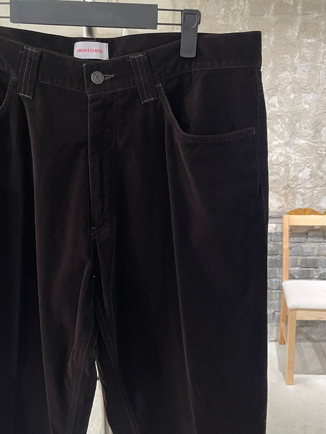 베르사체 클래식 다크 브라운 코듀로이 팬츠 상품이미지3