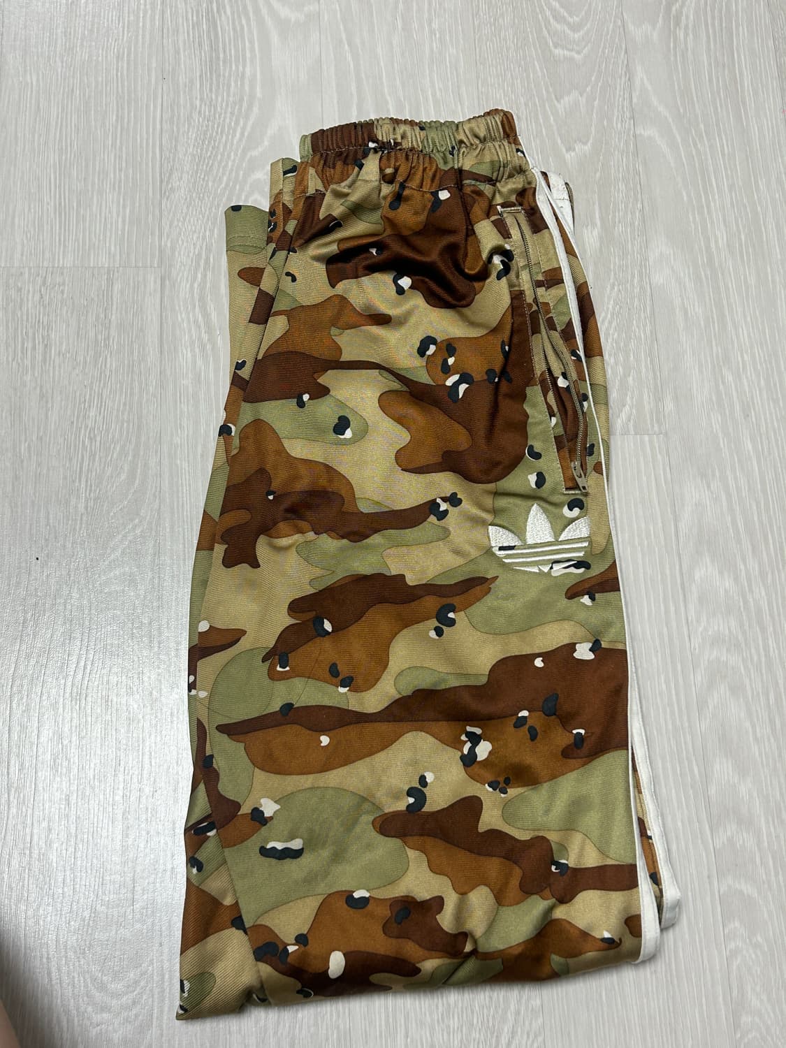 아디다스 카모 츄바 상품이미지1