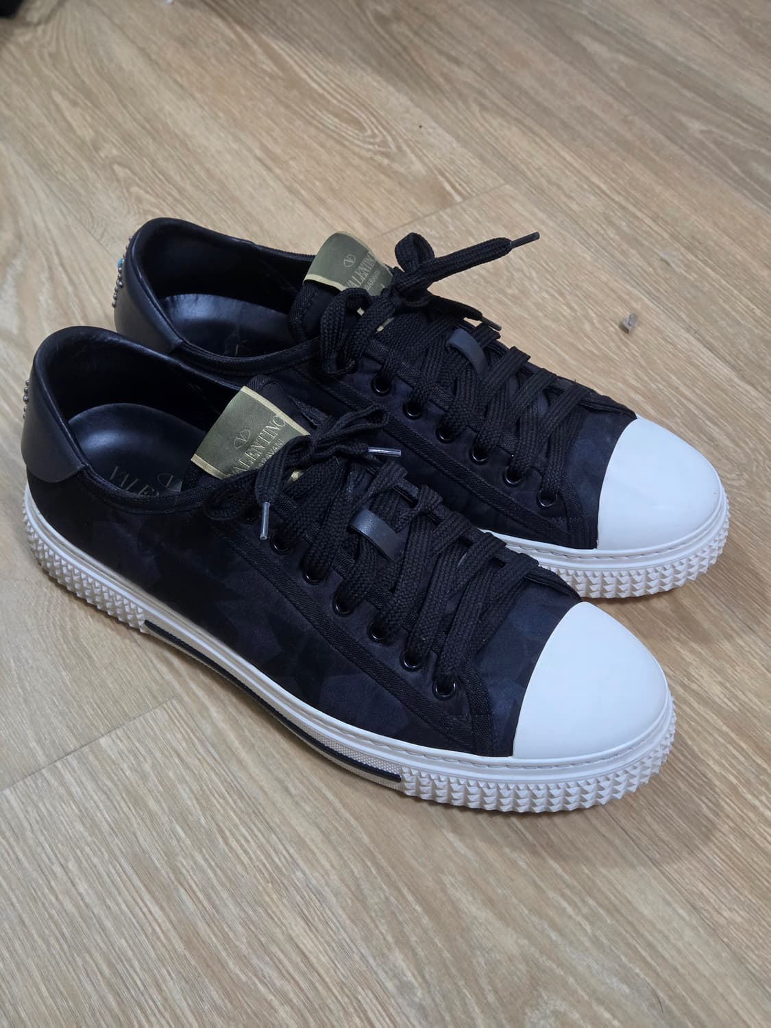 (275~280) 발렌티노 카모스타 로우 스니커즈 상품이미지1