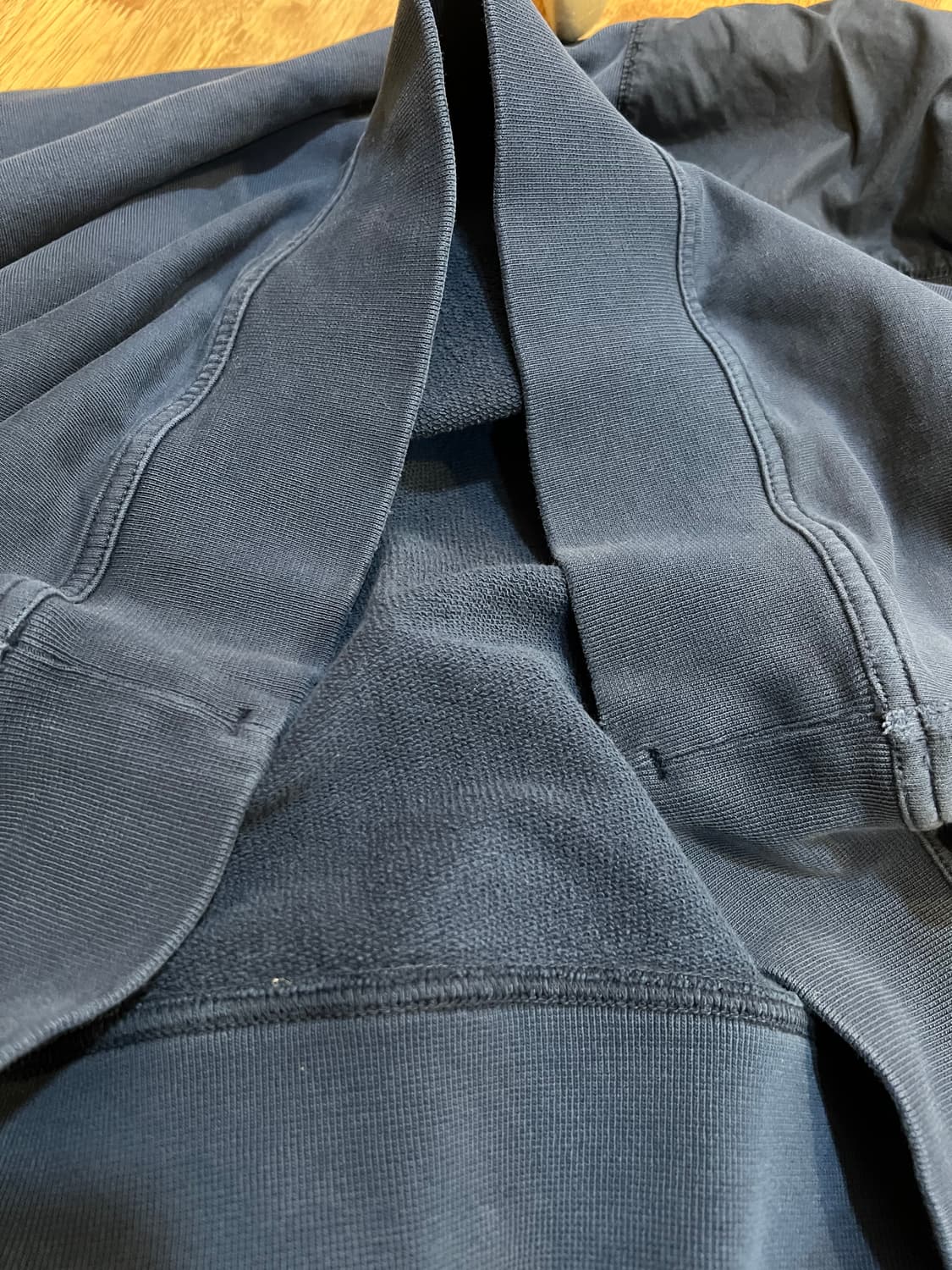 스톤아일랜드 남성 네이비 맨투맨티셔츠 상품이미지4