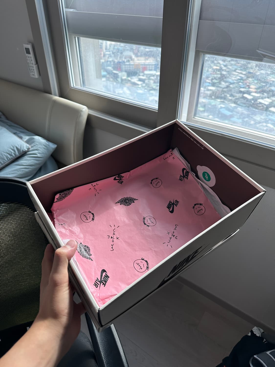 나이키 에어 조던1 로우 트래비스 스캇 OG-275 상품이미지10