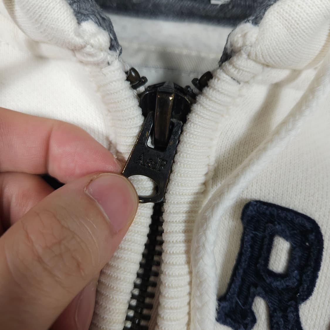 아베크롬비 화이트 후드집업  상품이미지3