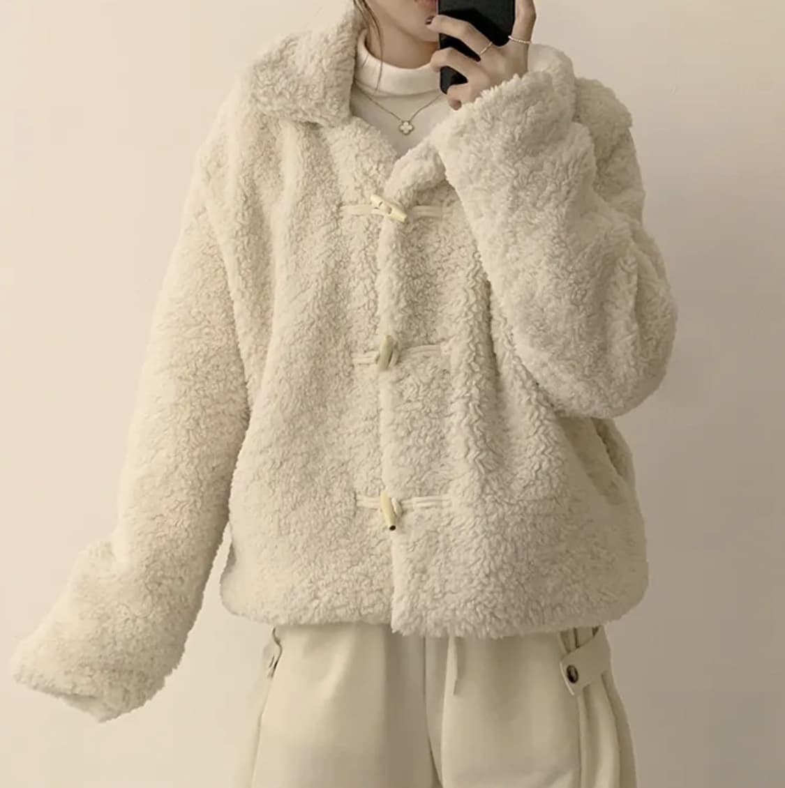 양털 뽀글이 떡볶이 숏코트 상품이미지1