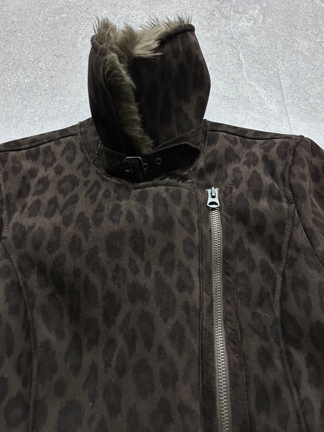 아르마니 레오파드 시어링 자켓 상품이미지2