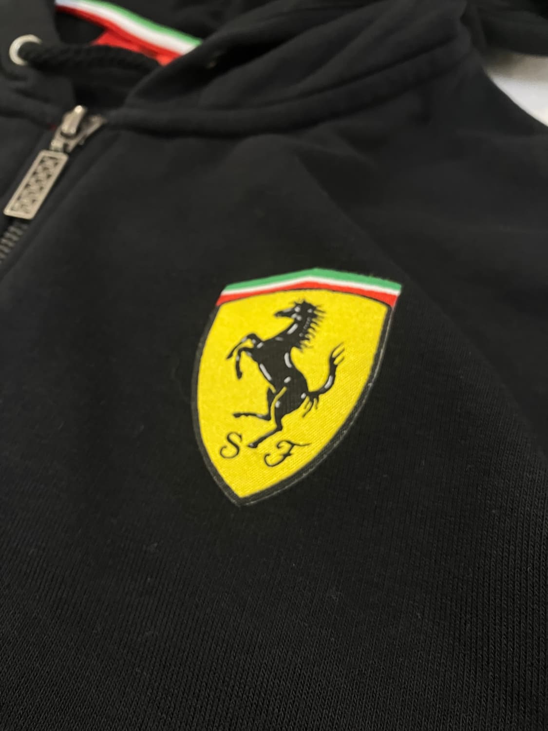 F1 페라리 후드집업 블랙 상품이미지2