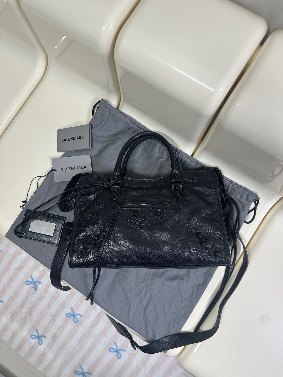 [A+ 정품] 발렌시아가 시티 모터백 스몰 블랙 상품이미지8