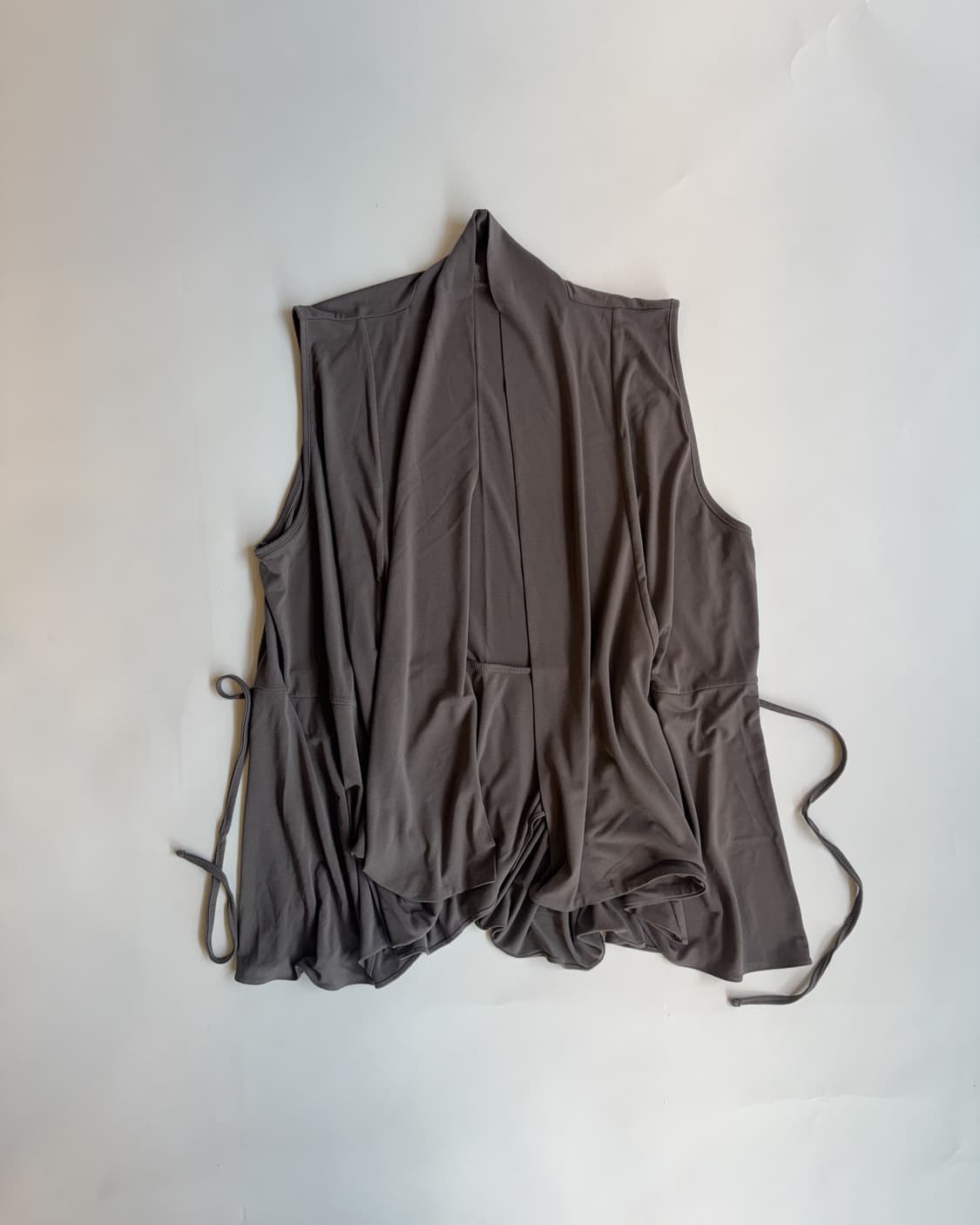 Dark Reddish Gray Drape Vest  상품이미지1