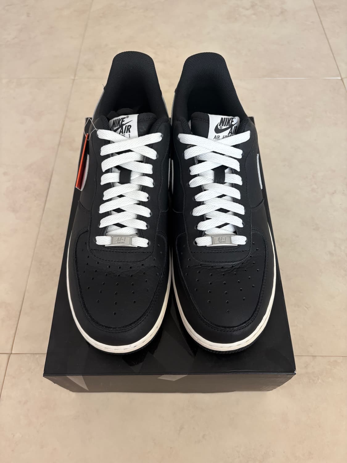 [280] 나이키슈프림 꼼데가르숑 에어포스1 로우 나코탭 상품이미지5