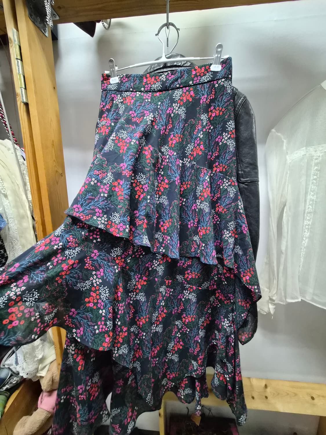 편집샾양가죽 라이더. 쥬시쥬디 언발캉캉스커트 상품이미지3