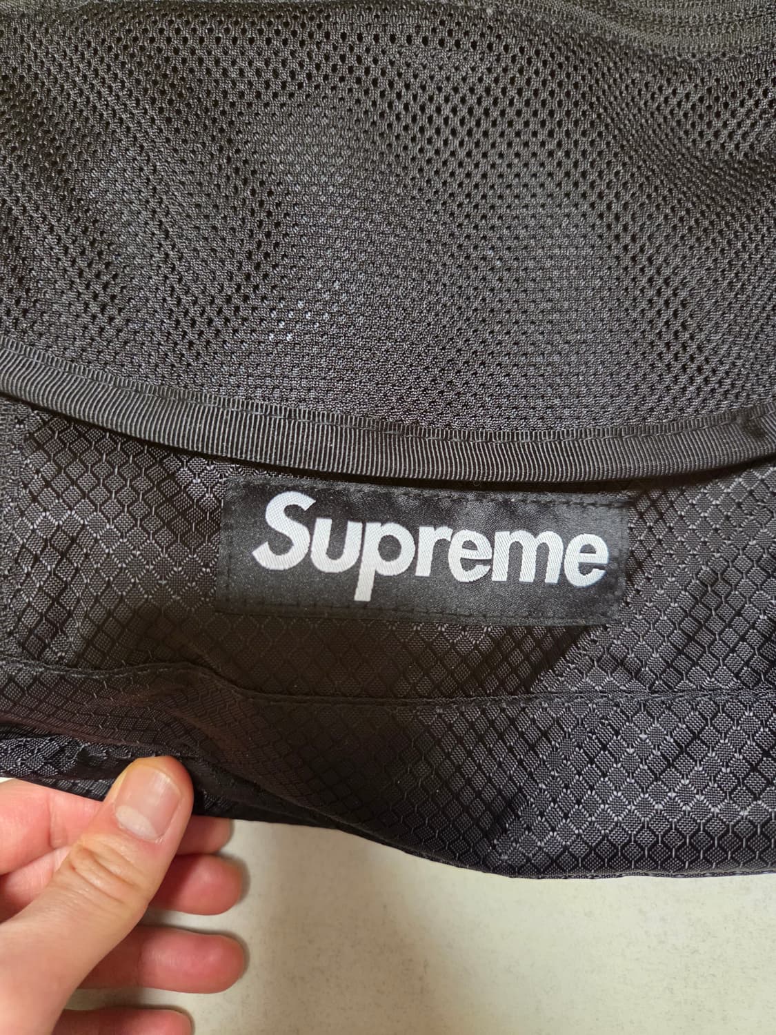 슈프림 22ss 메신저 크로스백 상품이미지2