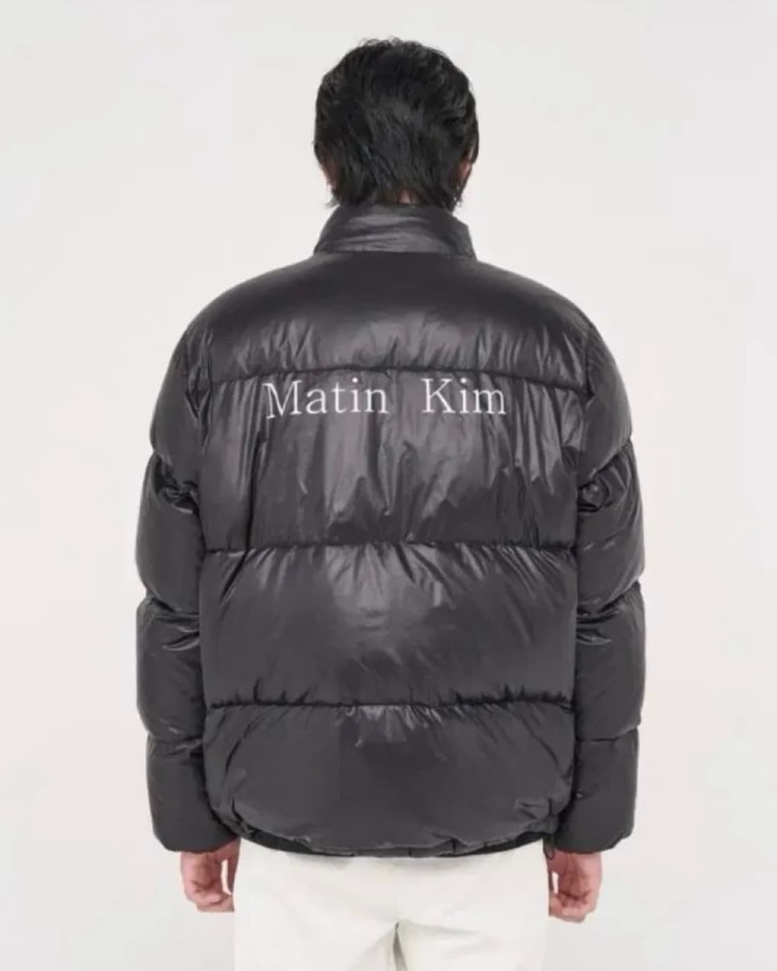 마뗑팀 패딩 GLOSSY PUFFER JACKET IN BLACK 상품이미지3